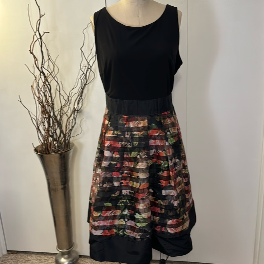 Established 1962 floral striped sleeveless midi party dress
